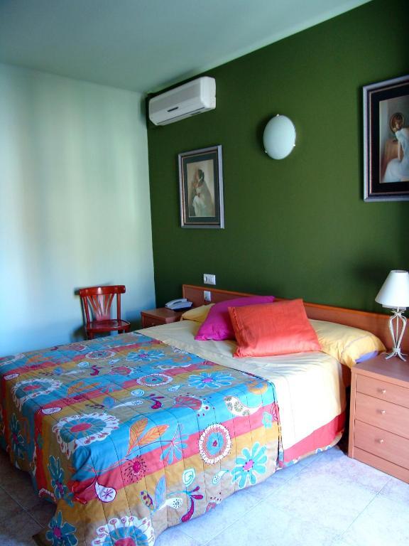 Hotel Pinxo Santa Coloma De Farners Quarto foto